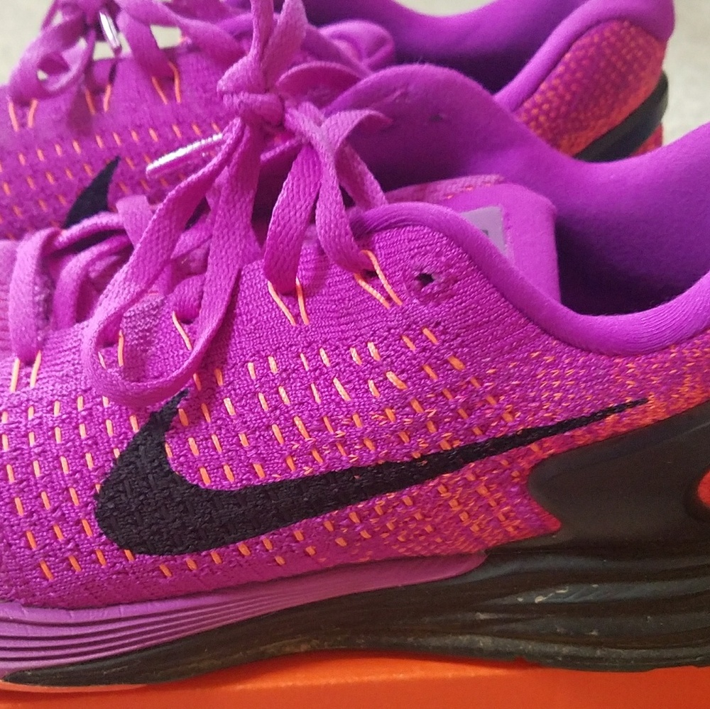 Bright Nike Lunarglides